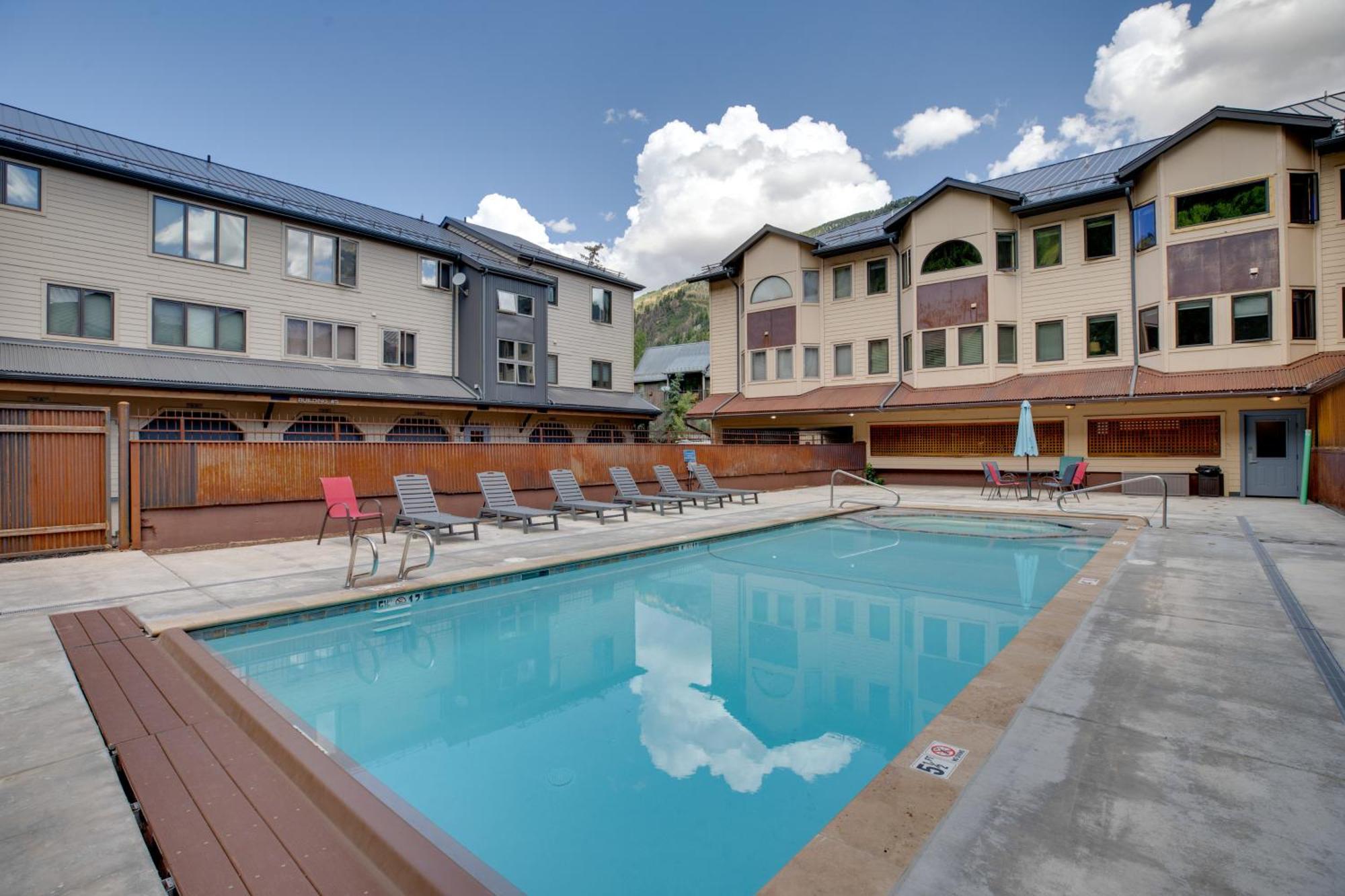 Bright Downtown Telluride Condo - Steps To Lift! Exterior photo